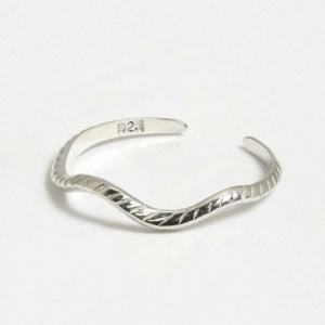 Sterling Silver Wave Toe Ring